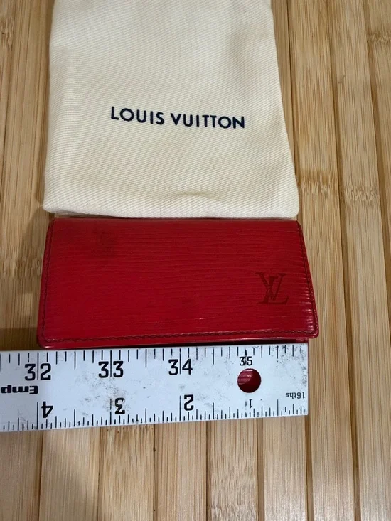 Louis Vuitton Epi Leather Key-Holder Wallet Authentic Louis Vuitton Keychain - Picture 10 of 13